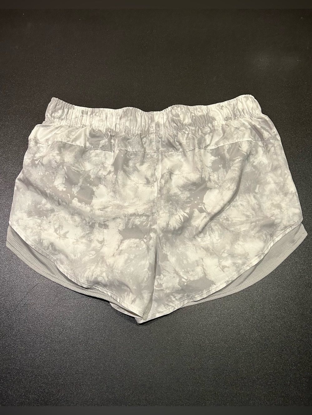 NWT Women’s L Grey Tyedye Athletic Works Sport Shorts - Picture 2 of 7